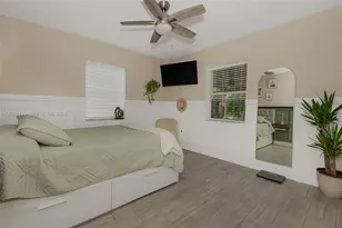 1130 NE 143rd St, North Miami, FL 33161 - Photo 15