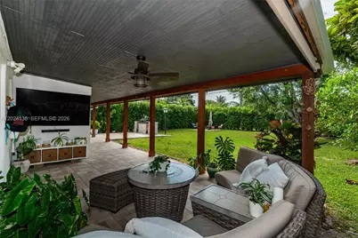 1130 NE 143rd St, North Miami, FL 33161 - Photo 25