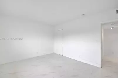 5731 NE 18th Ave #6, Fort Lauderdale, FL 33334 - Photo 5