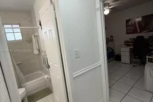 3514 W 76th St, Hialeah, FL 33018 - Photo 29