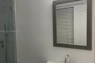 6960 NW 177th St, Hialeah, FL 33015 - Photo 9