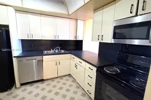 1301 NE Miami Gardens Dr, Miami, FL 33179 - Photo 3