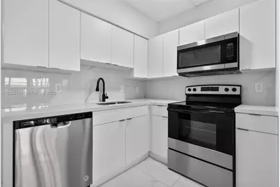 1740 Funston St #4, Hollywood, FL 33020 - Photo 7