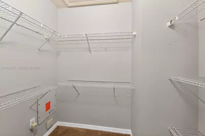 12966 Kings Crossing Dr, Tampa, FL 33534 - Photo 29