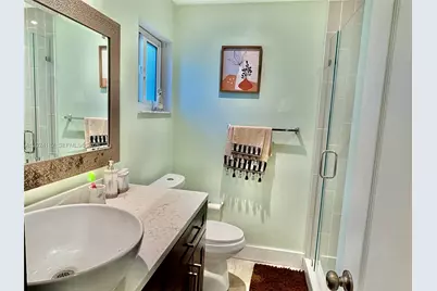 8225 NW 12th Ct, Plantation, FL 33322 - Photo 17