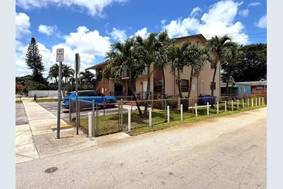 1896 SW 41st Ave, Fort Lauderdale, FL 33317 - Photo 3