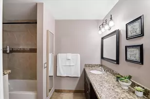 6520 Olde Moat Way, Davie, FL 33331 - Photo 27
