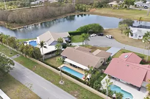 6520 Olde Moat Way, Davie, FL 33331 - Photo 33