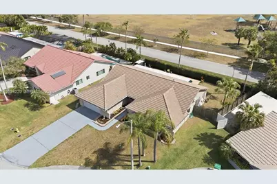 6520 Olde Moat Way, Davie, FL 33331 - Photo 3