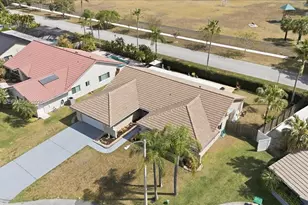 6520 Olde Moat Way, Davie, FL 33331 - Photo 3