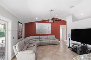 6520 Olde Moat Way, Davie, FL 33331 - Photo 19