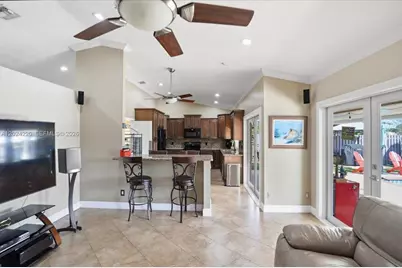 6520 Olde Moat Way, Davie, FL 33331 - Photo 7