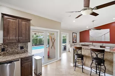 6520 Olde Moat Way, Davie, FL 33331 - Photo 21