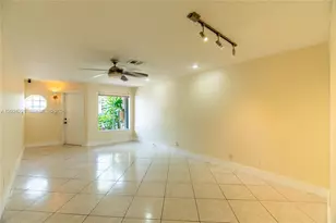 9803 NW 37th St, Sunrise, FL 33351 - Photo 5