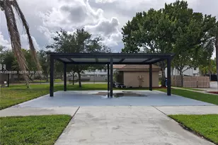 9803 NW 37th St, Sunrise, FL 33351 - Photo 13