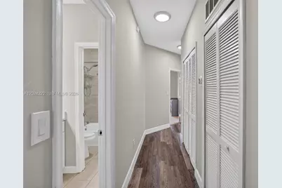 317 SW 185th Ter, Pembroke Pines, FL 33029 - Photo 37