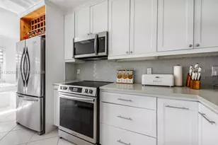 6256 Lansdowne Cir, Boynton Beach, FL 33472 - Photo 9