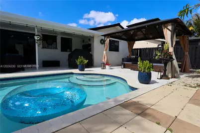 9330 NW 43rd St, Sunrise, FL 33351 - Photo 49