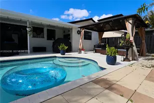 9330 NW 43rd St, Sunrise, FL 33351 - Photo 49