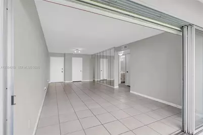 9280 Fontainebleau Blvd #505, Miami, FL 33172 - Photo 9