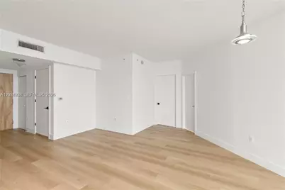350 S Miami Ave #3413, Miami, FL 33130 - Photo 7