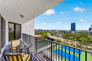 300 Three Islands Boulevard, Hallandale Beach, FL 33009 - Photo 19