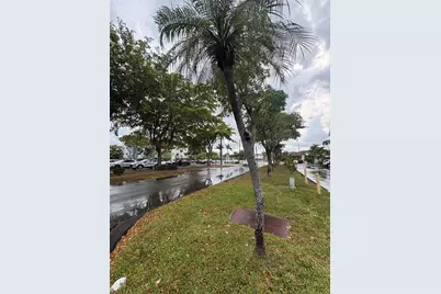 3551 NE 169th St #104, North Miami Beach, FL 33160 - Photo 37