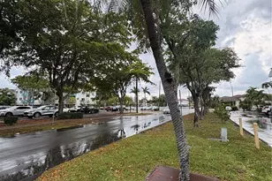 3551 NE 169th St, North Miami Beach, FL 33160 - Photo 37