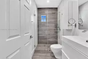 11247 NW 47th Ln, Doral, FL 33178 - Photo 51