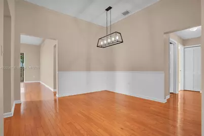 13964 N Cypress Cove Cir, Davie, FL 33325 - Photo 9