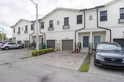 1170 SW 7th Ct #1170, Florida City, FL 33034 - Photo 3