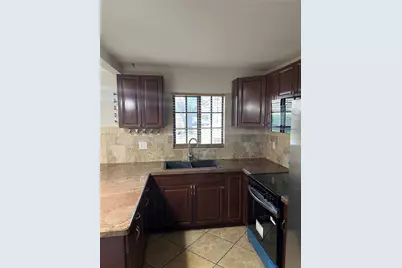 1126 NE 209th Ter, Miami, FL 33179 - Photo 3