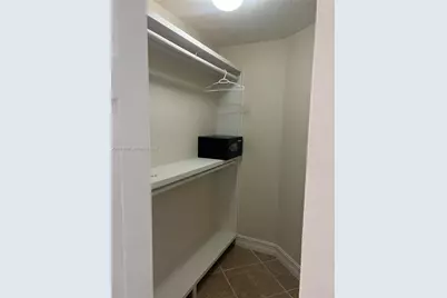 1126 NE 209th Ter, Miami, FL 33179 - Photo 31