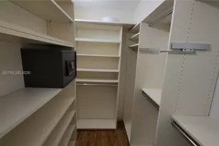 5900 Collins Ave, Miami Beach, FL 33140 - Photo 21