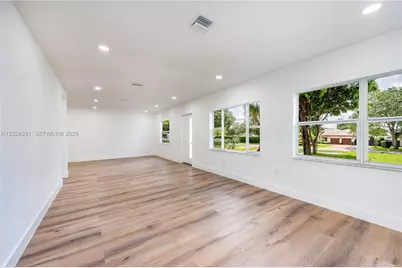 264 Navajo St, Miami Springs, FL 33166 - Photo 23