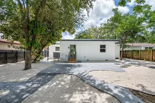 264 Navajo St, Miami Springs, FL 33166 - Photo 21