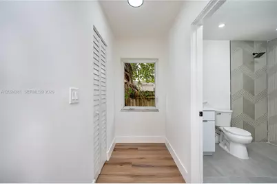 264 Navajo St, Miami Springs, FL 33166 - Photo 29