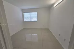 220 SW 116th Ave, Pembroke Pines, FL 33025 - Photo 11