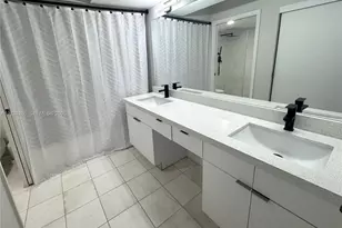3530 Mystic Pointe Dr, Aventura, FL 33180 - Photo 15