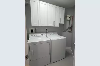 10233 NW 9th St Cir #105-1, Miami, FL 33172 - Photo 11