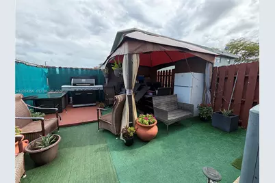5895 W 16th Ln #5895, Hialeah, FL 33012 - Photo 13