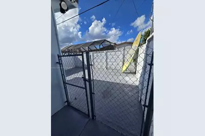 9591 SW 52nd Ter, Miami, FL 33165 - Photo 21