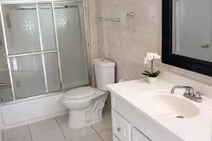 5495 NW 10th Ct, Plantation, FL 33313 - Photo 7