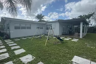 11235 NW 62nd Ave, Hialeah, FL 33012 - Photo 21