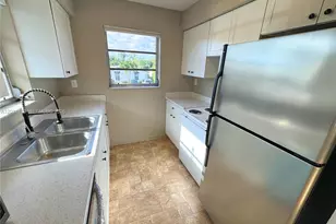 215 NW 25th St, Wilton Manors, FL 33311 - Photo 5