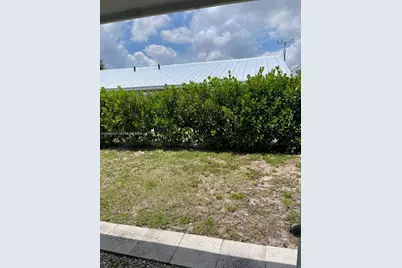 588 Holly Dr #B, Palm Beach Gardens, FL 33410 - Photo 11