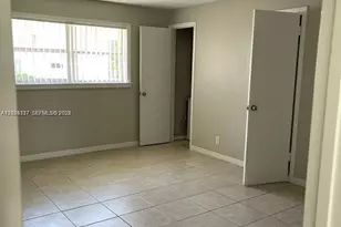 588 Holly Dr, Palm Beach Gardens, FL 33410 - Photo 5