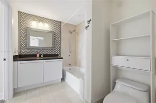 90 SW 3rd St, Miami, FL 33130 - Photo 15