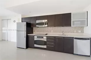 90 SW 3rd St, Miami, FL 33130 - Photo 11