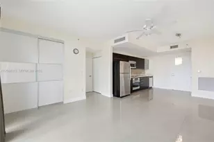 90 SW 3rd St, Miami, FL 33130 - Photo 9